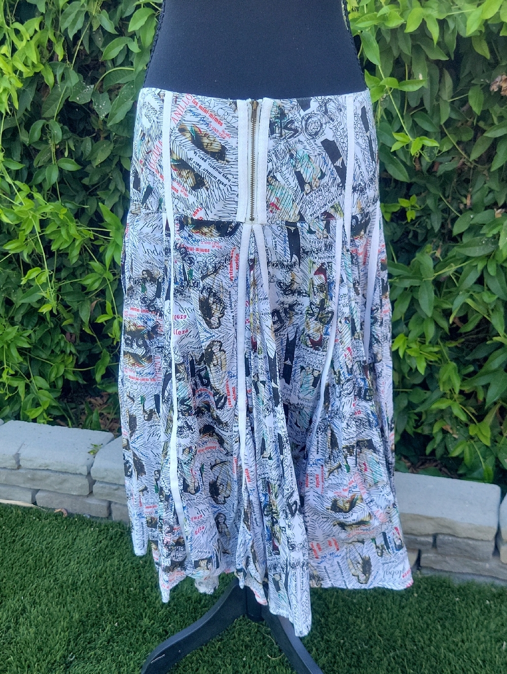 Desigual Newspaper Print Midi Skirt Paneled Y2K Novelty Graphic A-Line M/L - Picture 6 of 13